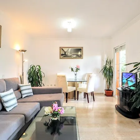 Sunny In Elviria Apartment *